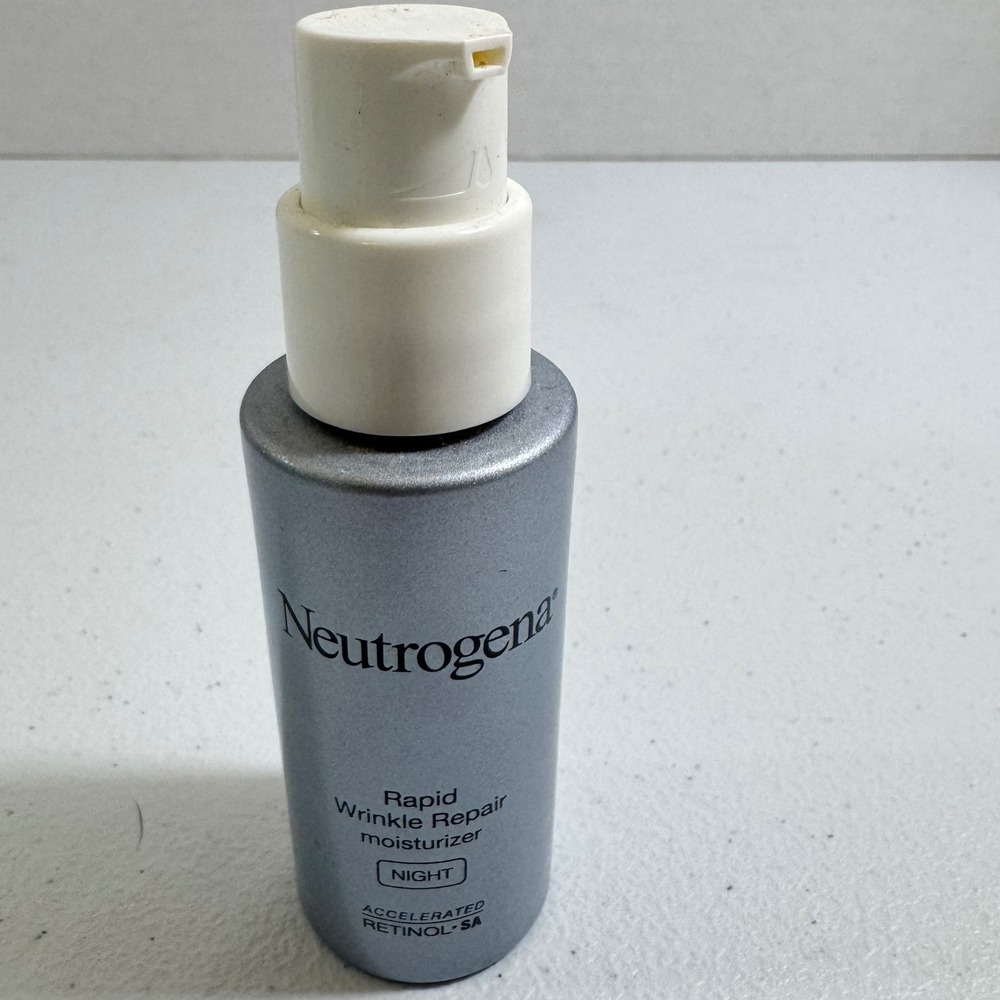 Neutrogena Rapid Wrinkle Repair Night Moisturizer Accelerated Retinol SA 1 FL OZ